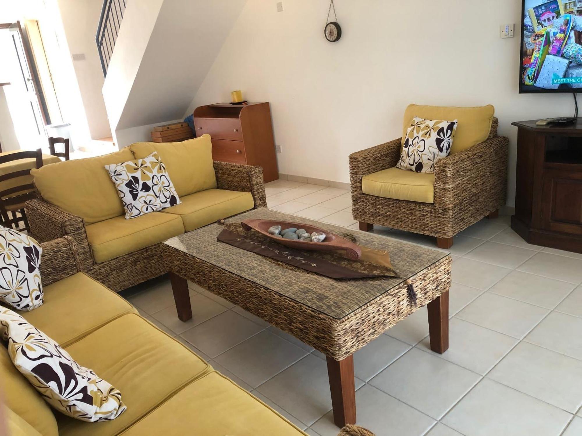 Regina Gardens - Spacious 3 Bed, 2 Bath Maisonette Paphos Kültér fotó