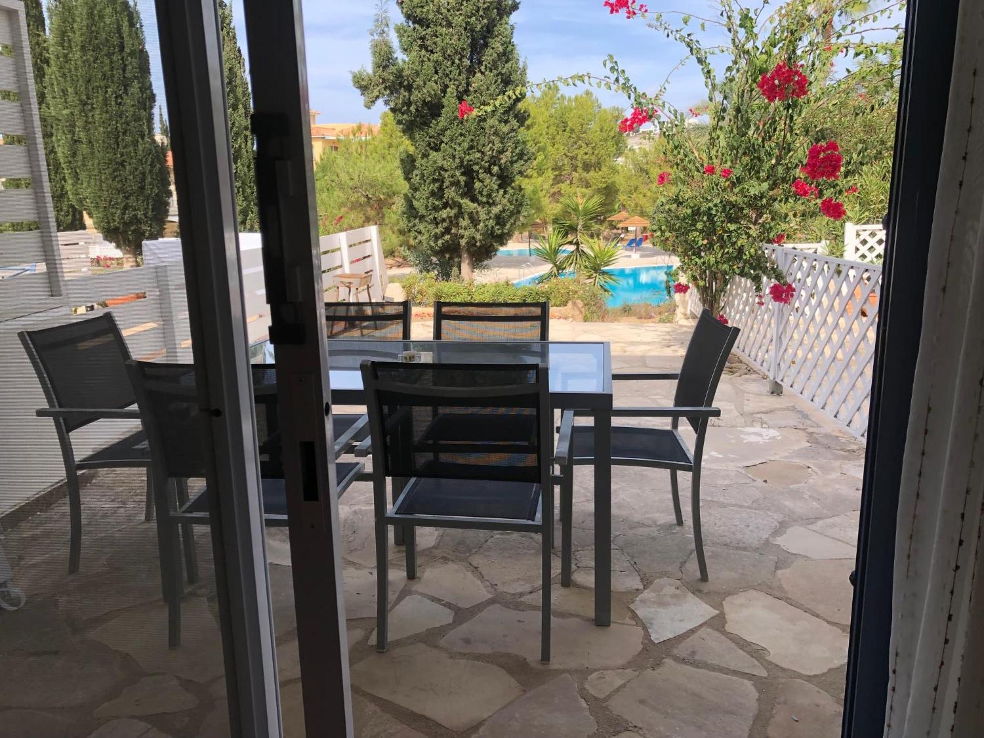 Regina Gardens - Spacious 3 Bed, 2 Bath Maisonette Paphos Kültér fotó